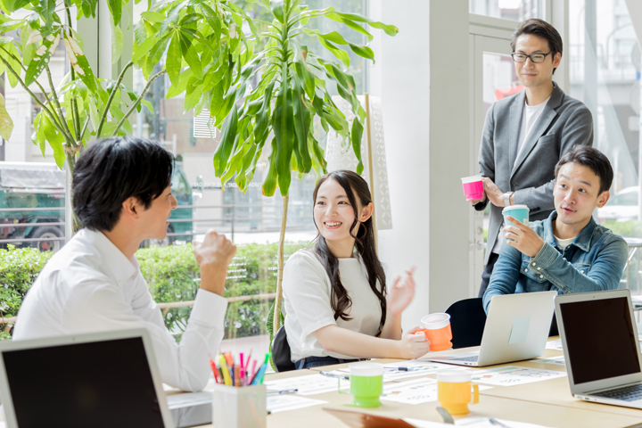 複数名でダウンロードと編集が可能